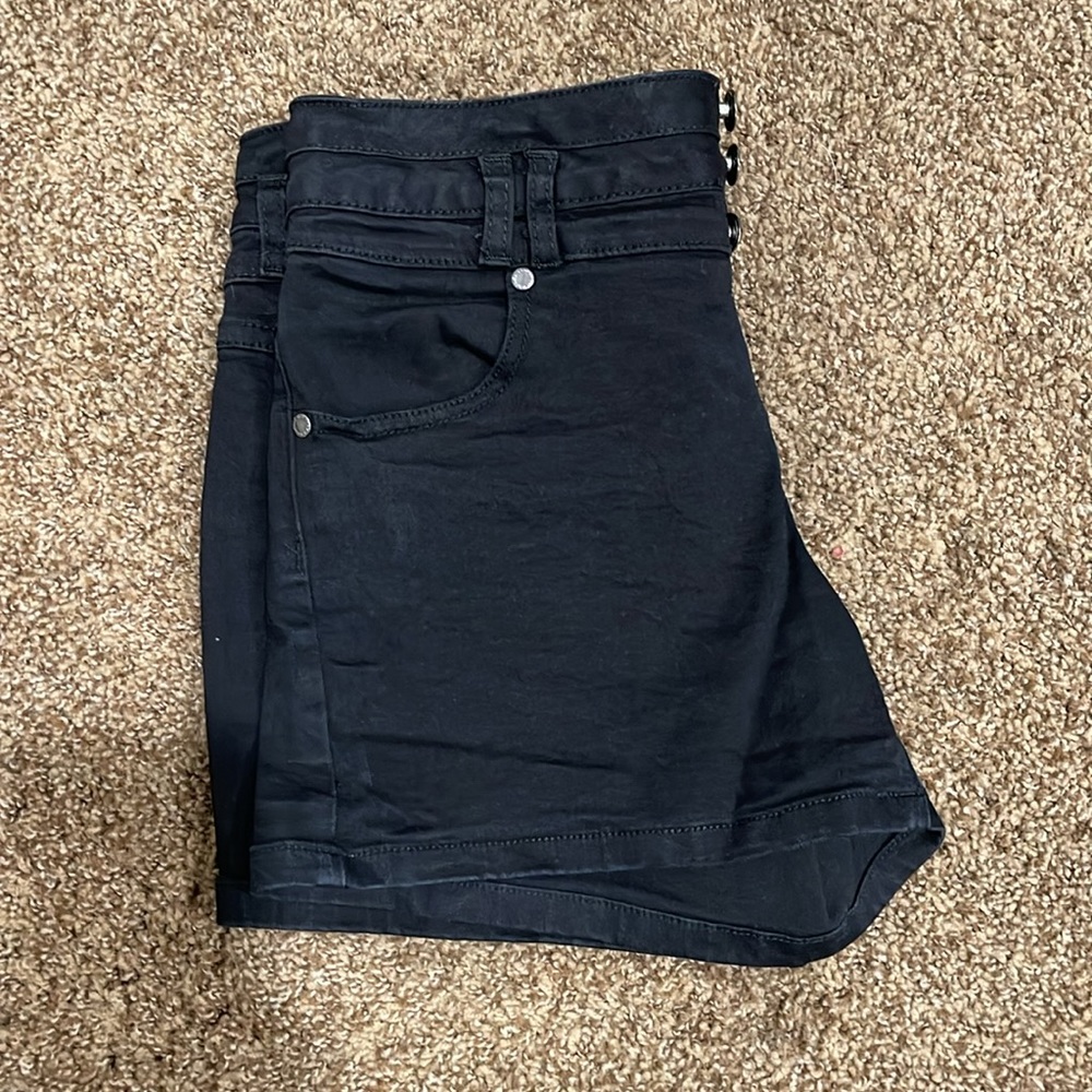 New York & Company black denim shorts size 4 women’s. - Picture 4 of 4